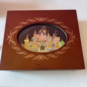 Disneyland 50th Super Jumbo Castle LE 1000 pin